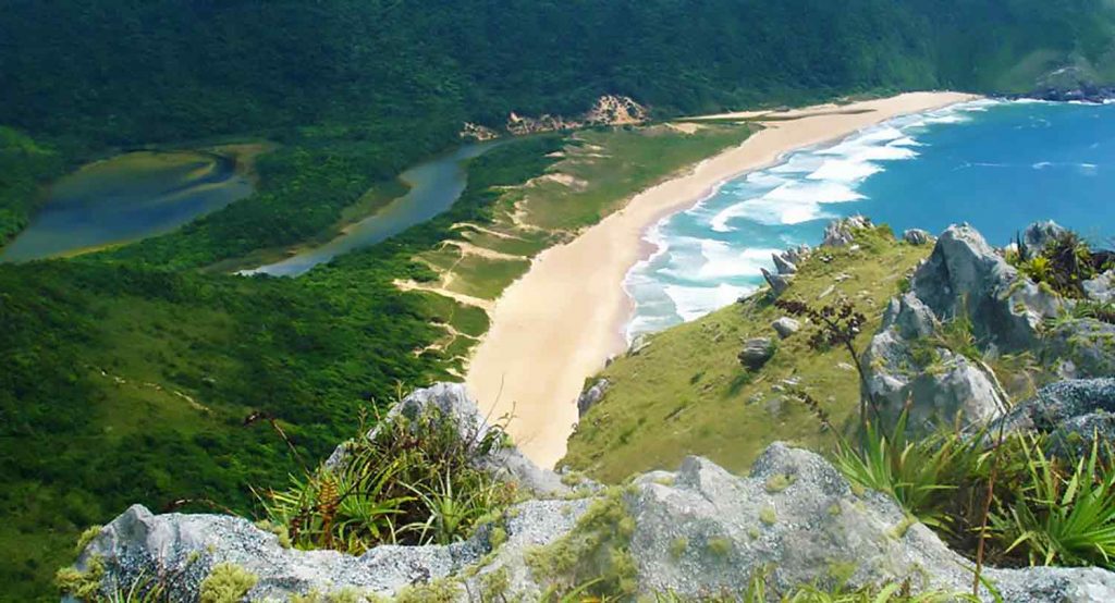 FLORIANÓPOLIS, venha conhecer à Ilha da Magia de norte a sul