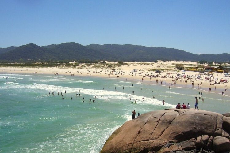 CONHEÇA: PRAIA DA JOAQUINA, em FLORIANÓPOLIS