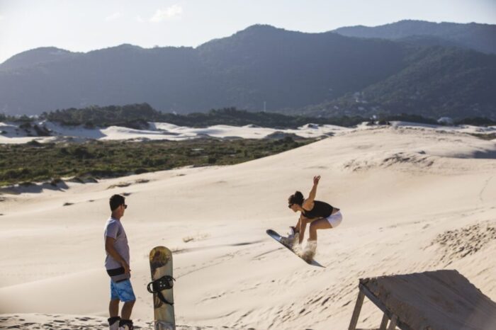 CONHEÇA: PRAIA DA JOAQUINA, em FLORIANÓPOLIS